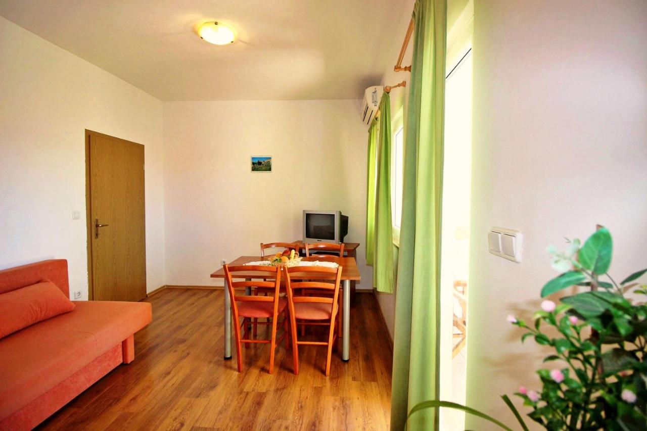 Apartments Marko Nemira Omiš Kültér fotó
