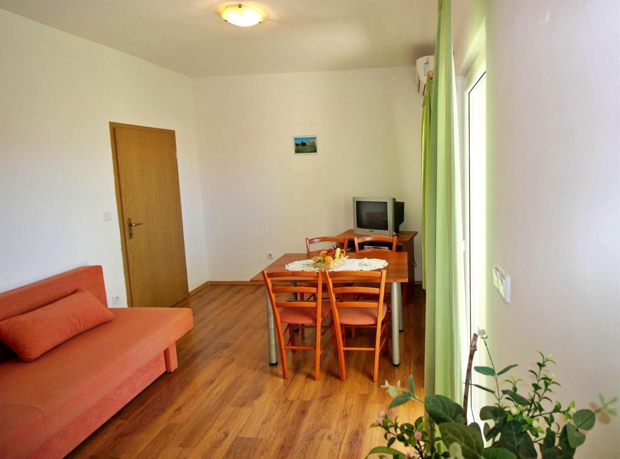 Apartments Marko Nemira Omiš Kültér fotó